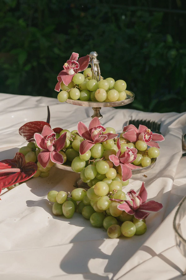 Vintage-Inspired Couture Takes Center Stage at This Chicly Curated Castle Wedding in Rome