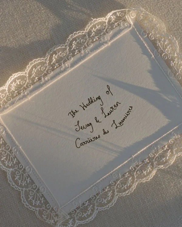 Find Your Wedding Font Style Match: 35 Typography Ideas for Your Stationery Suite — photo 2