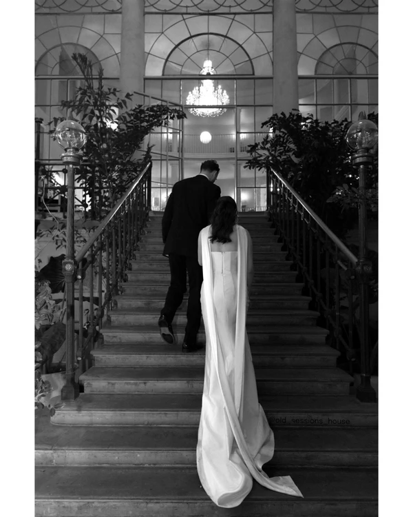 <a href="https://www.instagram.com/old_sessions_house/?hl=en">Old Sessions House</a>, Photography: <a href="https://www.instagram.com/paulandnanda/p/DX4cT8hDFIw/?hl=en">Paul & Nanda</a>
