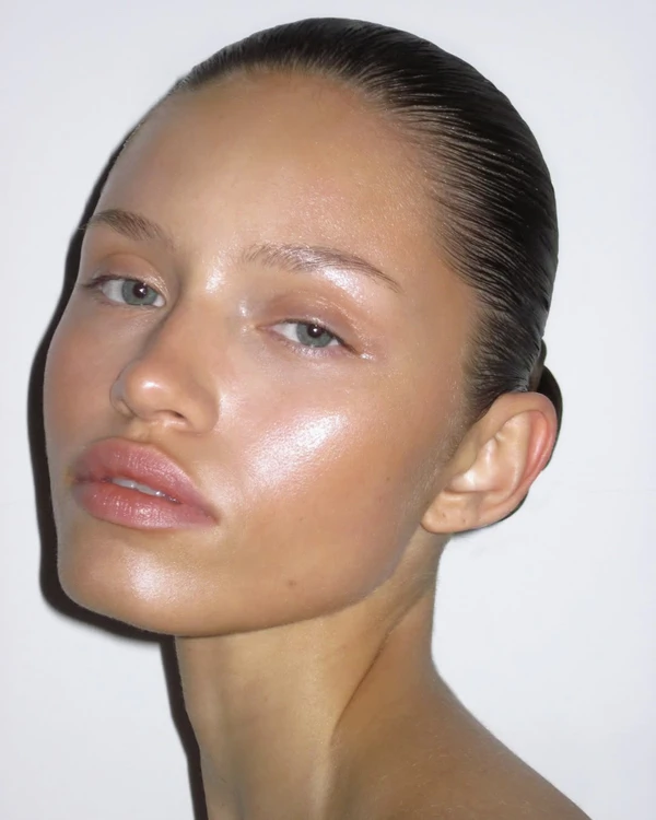<a href="https://www.instagram.com/p/DV8a0VPjJU_/?img_index=1" target="_blank">Kristina Yakovleva</a>