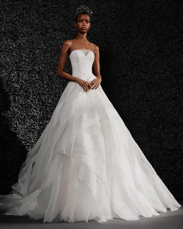 11 Corseted Wedding Dresses