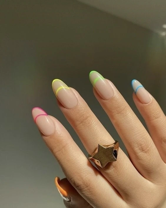 26 French Manicure Ideas You Will Want to Try This Summer