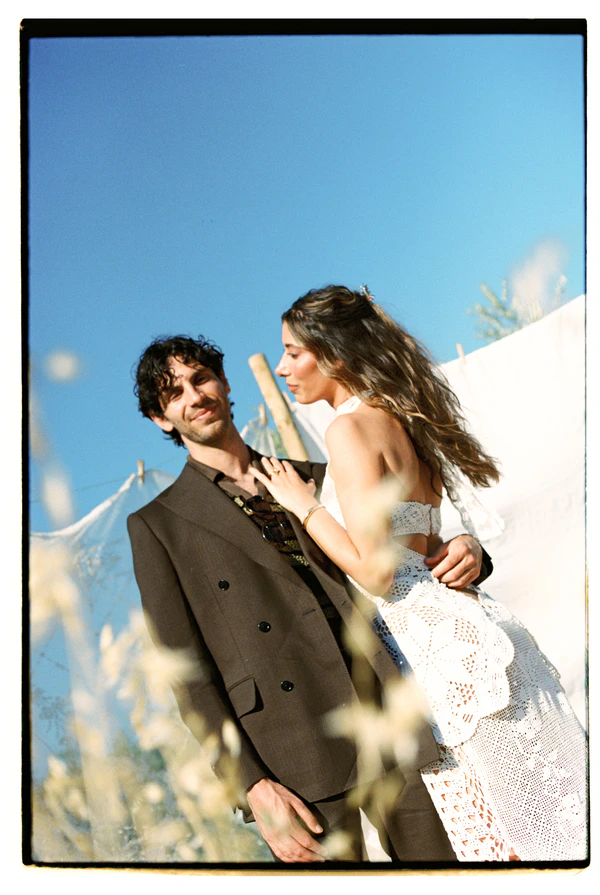 An Effortlessly Chic Garden Wedding in Mallorca with Vintage Details & Mountain Views — photo 2