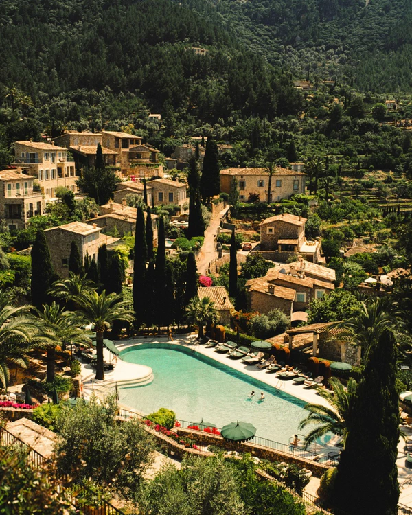 <a href="https://www.instagram.com/belmondlaresidencia/p/DctN3uRCWi8/?hl=en">La Residencia</a>