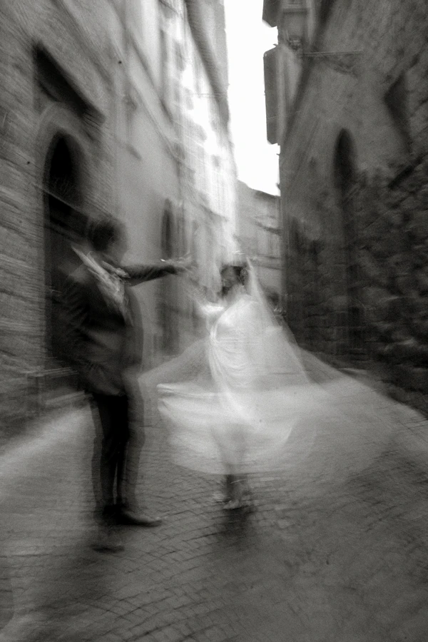 Hannah & Ian's Dreamy Elopement in Orvieto