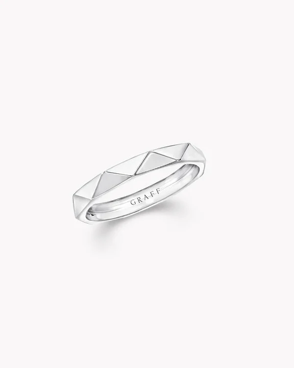 Metals Guide: Men's Wedding Bands