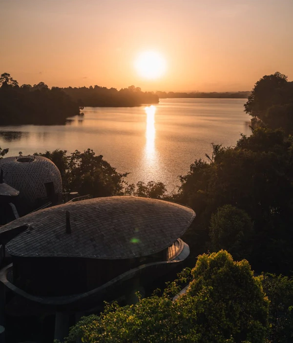 <a href="https://www.instagram.com/p/DaSYW26D4Mo/">Mandai Rainforest Resort</a>