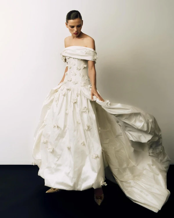 45 Strapless Wedding Dresses