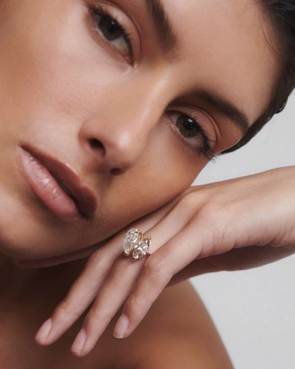 A Guide to the Chicest Engagement Ring Styles & Cuts