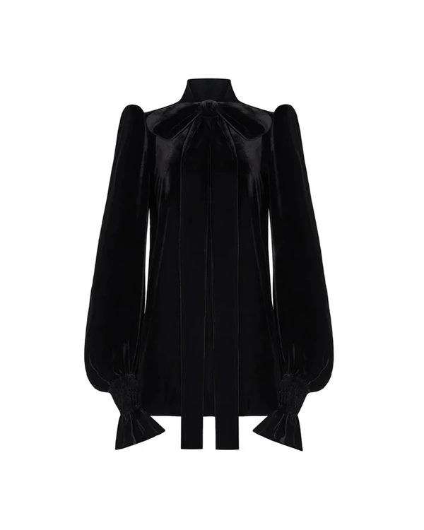 10 Gothcore-Inspired Evening Dresses