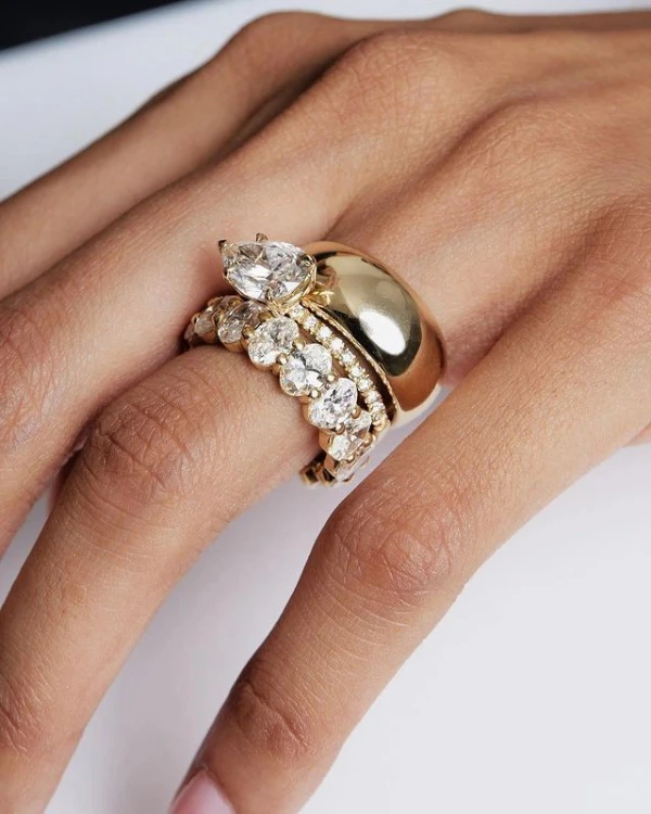 How to Perfectly Pair Your Wedding Band and Engagement Ring: Expert Tips & Trends — photo 1