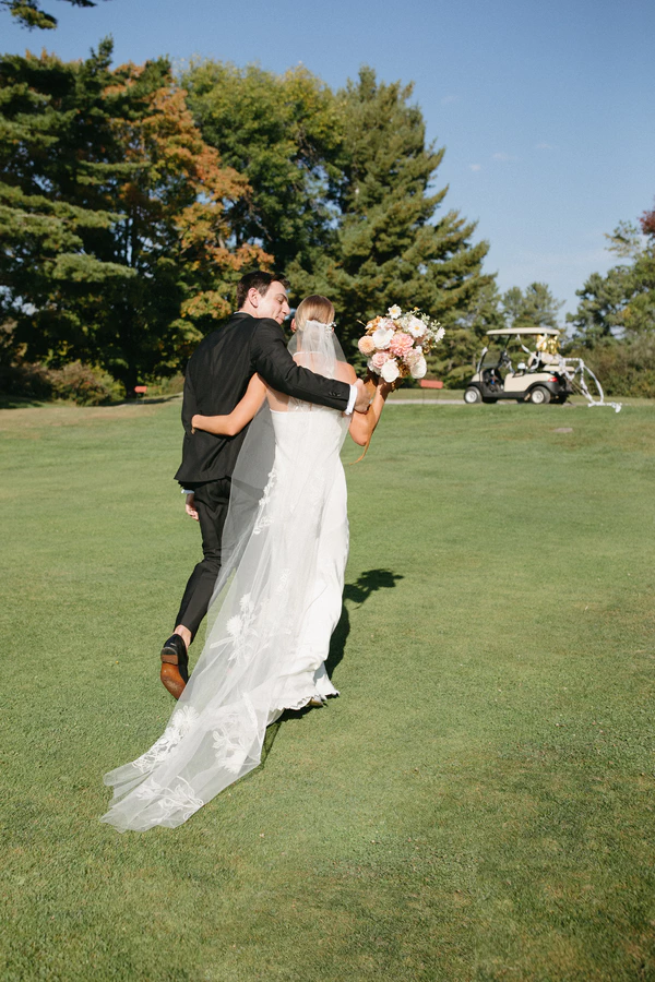 Timeless Elegance Meets Muskoka Charm: Katherine & Aaron's Lakeside Wedding
