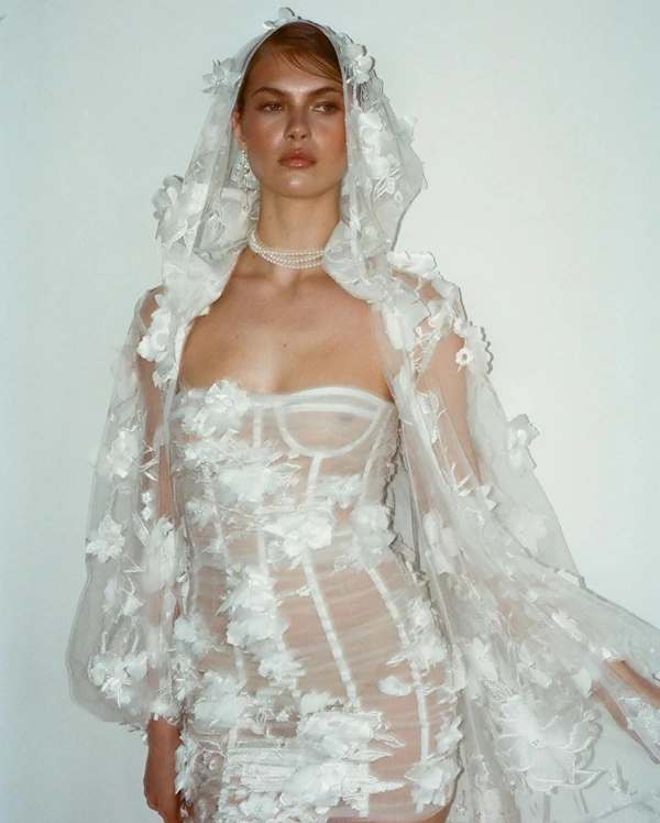 Trend: Naked Wedding Dresses