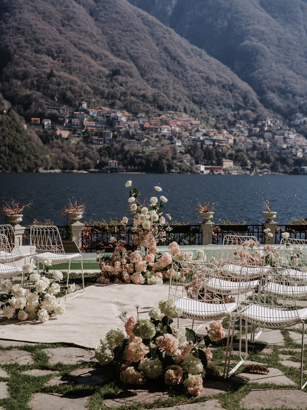 Romantic Wedding Editorial on Lake Como