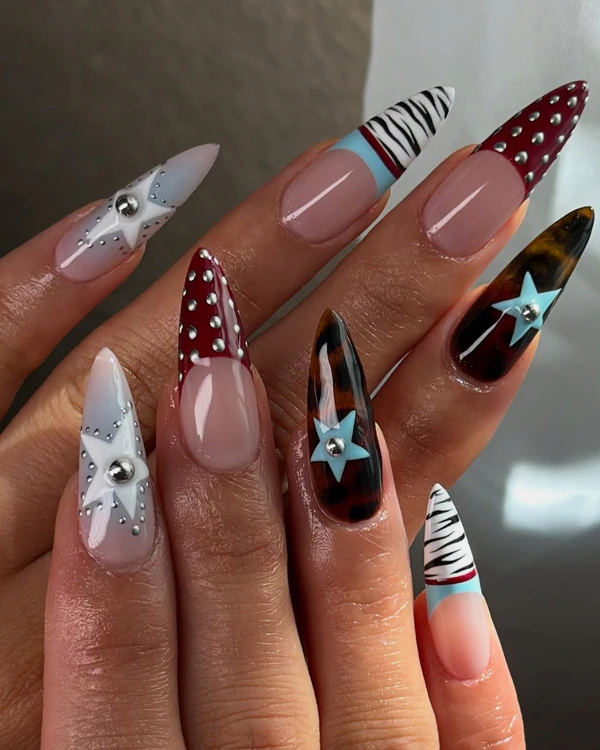 <a href="https://www.instagram.com/p/DcxHMmLG5er/?img_index=1">Sanrihoe Nails</a>
