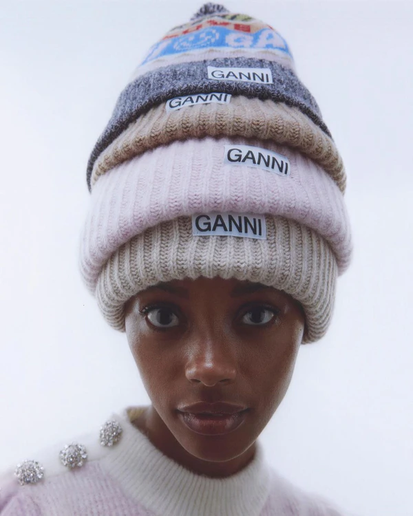 14 Trendy Winter Hats — photo 1