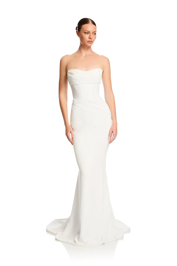 Best Wedding Dress Styles for Hourglass Body