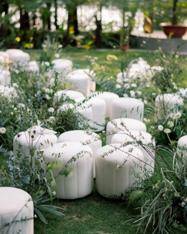 30 Fresh Ideas for Unique Aisle & Ceremony Seating