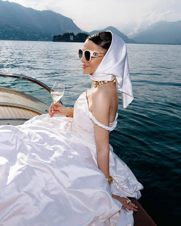<a href="https://www.instagram.com/ksemenikhin_wed/p/DOV-HT6DDXV/?img_index=2" target="_blank">Photography: Constantine</a>