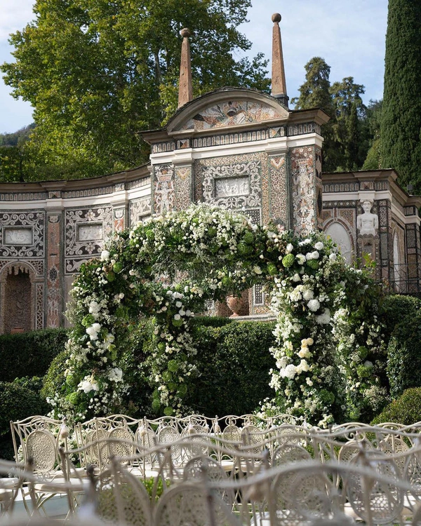 16 Best Florists in the UK