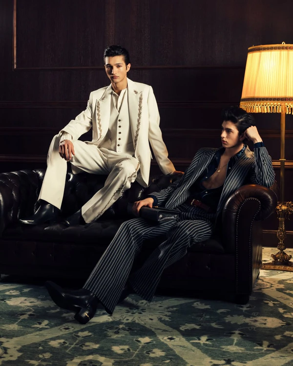 <a href="https://www.instagram.com/p/DT-4T0djKSL/?img_index=1">Amiri</a>
