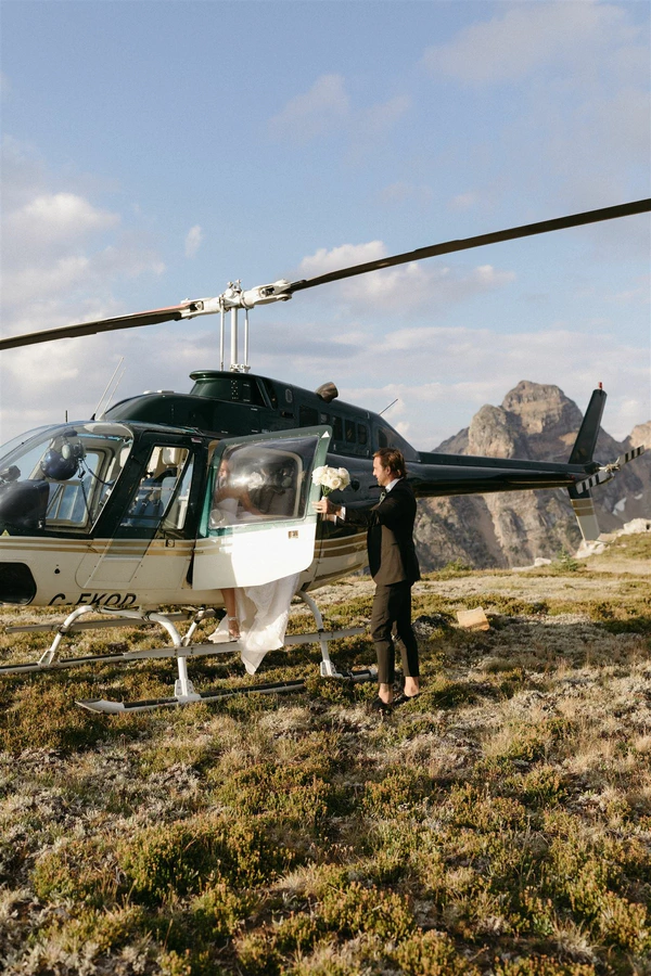Micro-Wedding in the Middle of Nowhere