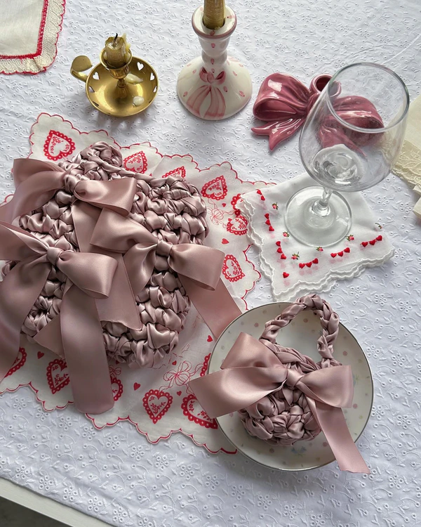Your Sign to Celebrate Galentine's Day This Year — photo 2