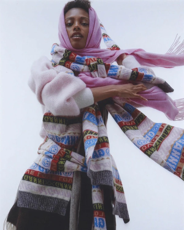 10 Scarves to Stay Cozy this Fall — photo 2