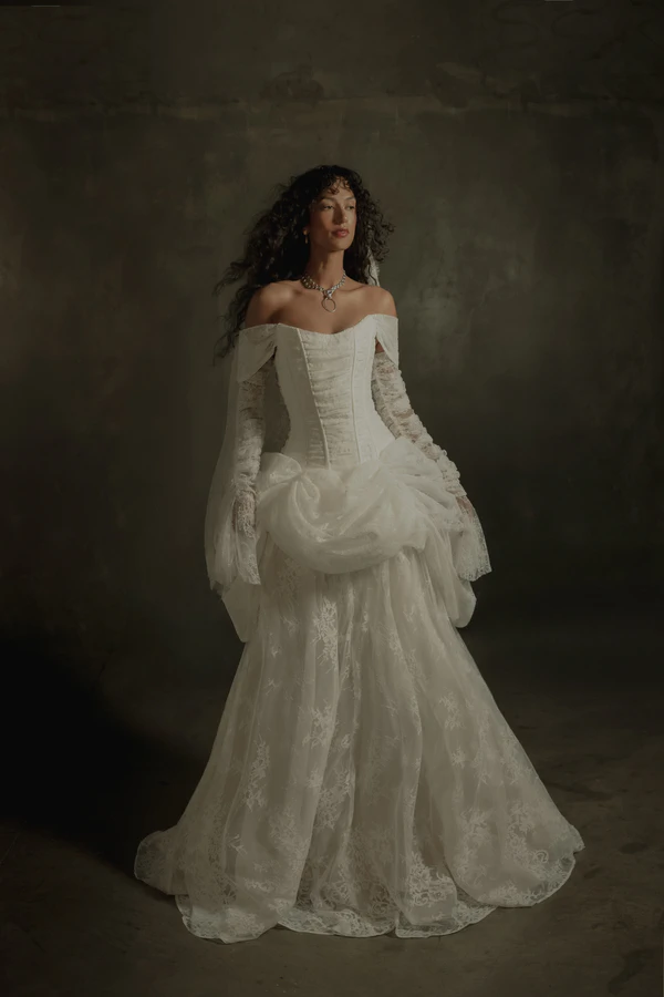 <a href="https://www.instagram.com/odylynetheceremony/">Odylyne the Ceremony</a>