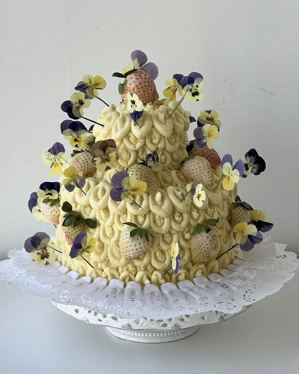 30 Cake Ideas for Your Spring Wedding