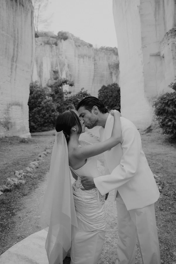 Pastel Florals, Golden Arches & a Dance-Filled Night at This Menorca Quarry Wedding