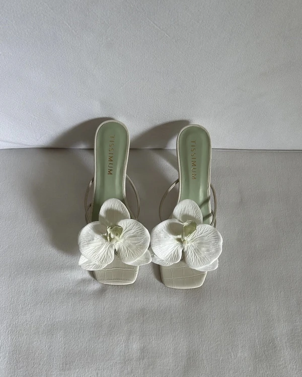 30 Floral Bridal Shoes