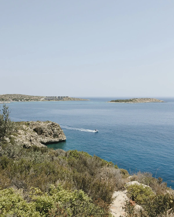 A Four-Day Fuchsia-Filled Seaside Wedding in Crete