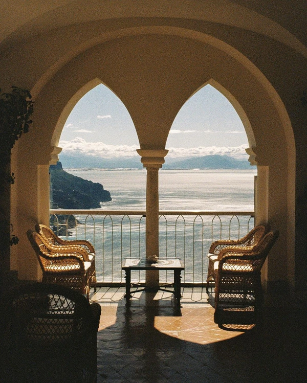 10 Romantic Hotels in Italy for Your Honeymoon