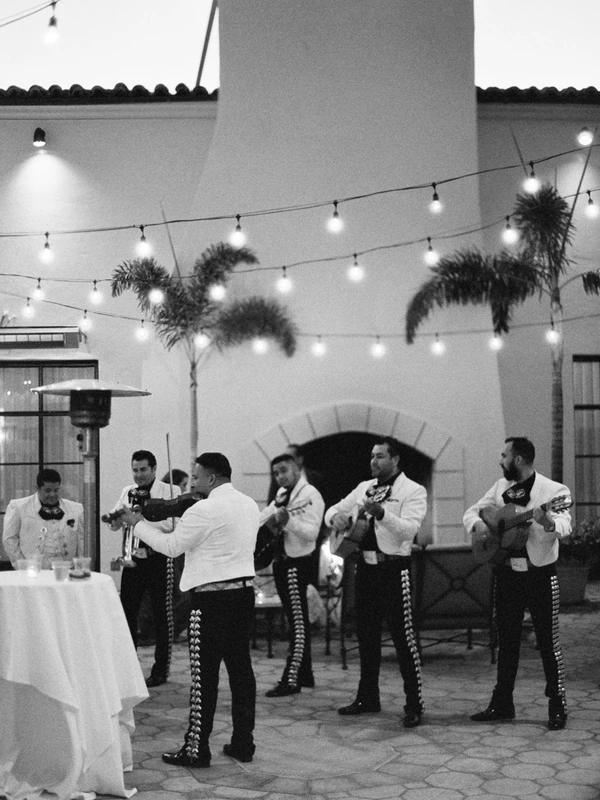 Real Wedding: Dee & Cameron