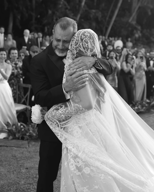 35 Must-Know Tips from Top Wedding Photographers