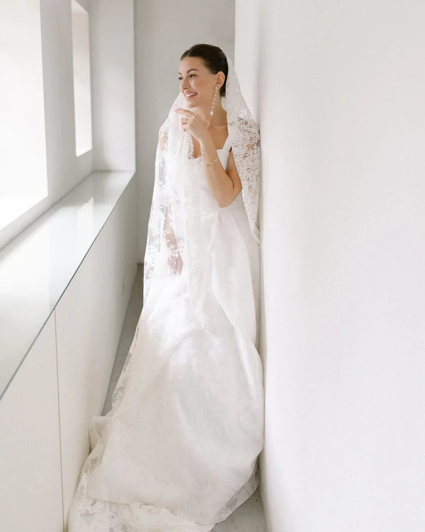 The Luxury of Simplicity: How to Achieve Timeless Wedding Photography