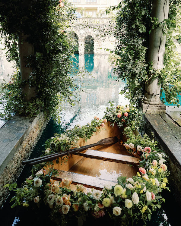 An Enchanting Manor Wedding in the English Countryside