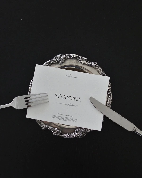 40 Place Settings Trends in 2025 to Transform Your Wedding Table