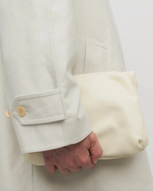 30 Chic Pouches for the Fashion Bride