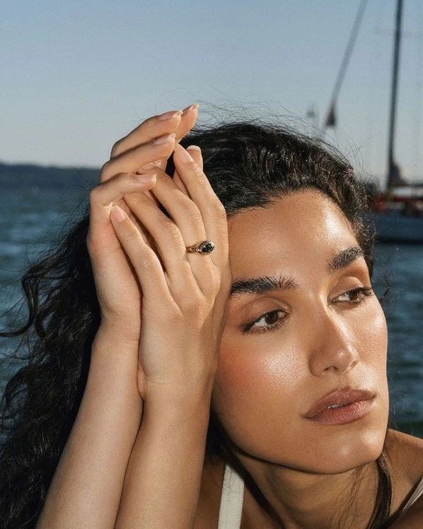 A Guide to the Chicest Engagement Ring Styles & Cuts