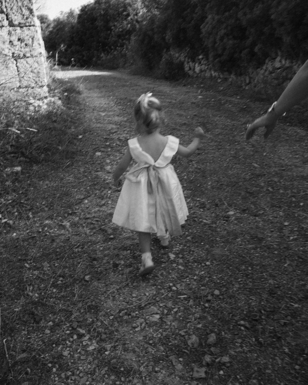 An Intimate Menorca Quarry Wedding with Avant-Garde Design & Vintage Bridal Looks