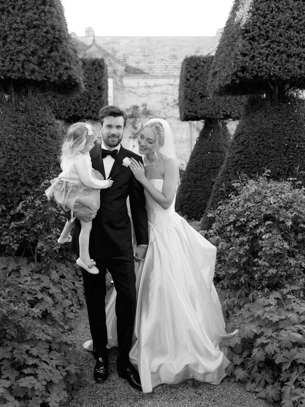 <a href="https://www.instagram.com/p/DXjzgoVjbPN/?img_index=1">Studio White Events</a>, Photography: <a href="https://www.instagram.com/HollyClarkPhotography/">Holly Clark</a>