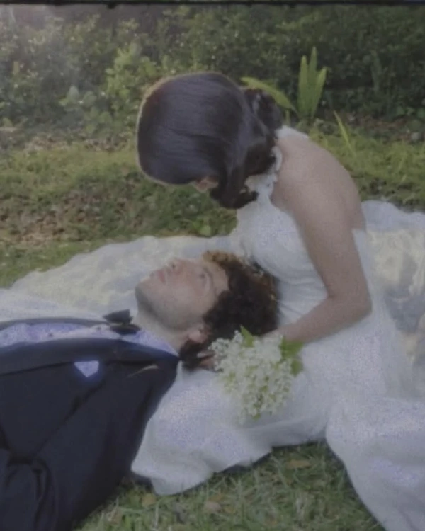It’s Official! Selena Gomez Marries Benny Blanco in a Romantic Santa Barbara Wedding — photo 1