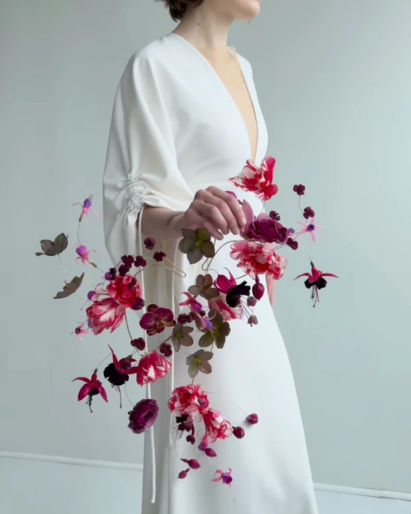 Trend: Clutch Bouquets