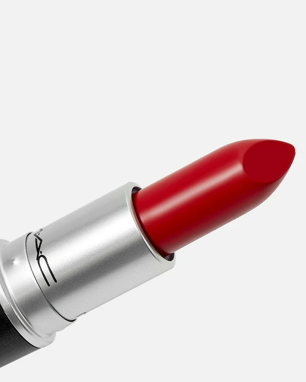 5 Sheer Lipsticks for a Wedding Ceremony