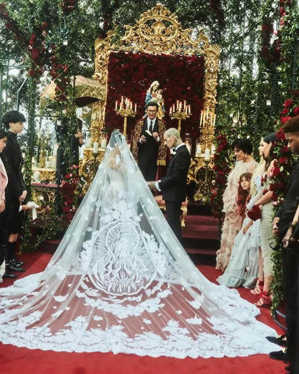 Kourtney Kardashian and Travis Barker's Italian Wedding
