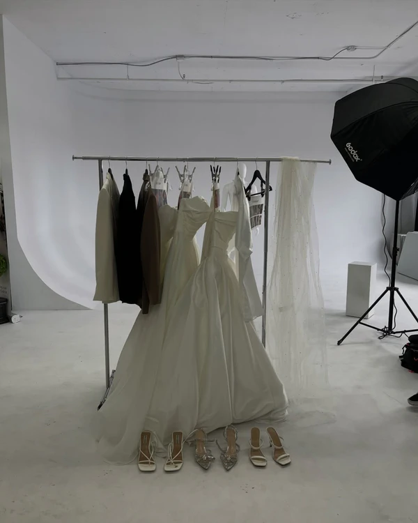 9 Genius Styling Hacks Bridal Stylists Swear By