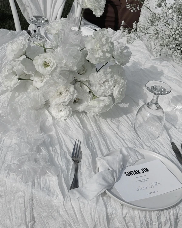 Event Design: Colors for a Summer Wedding