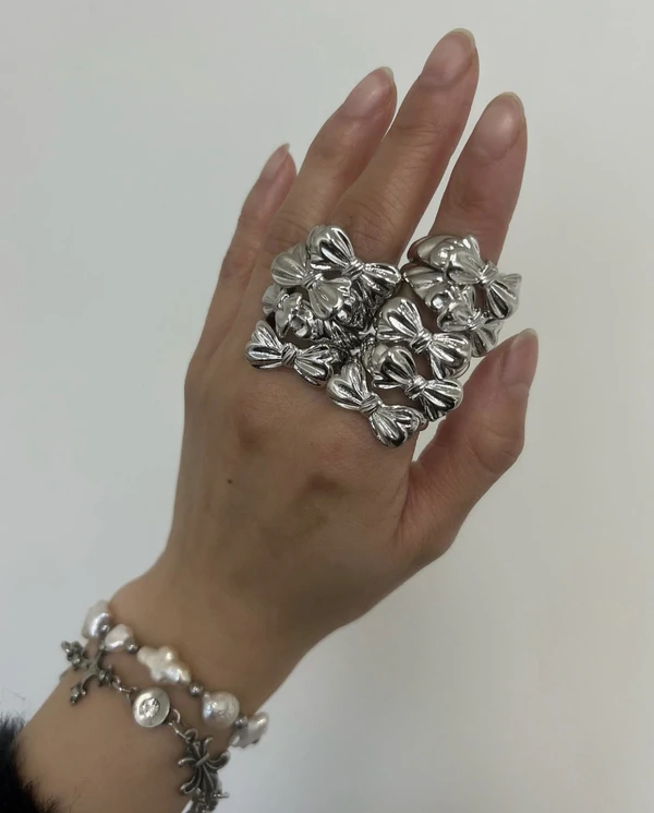 Wedding Gifts Guide for Sister